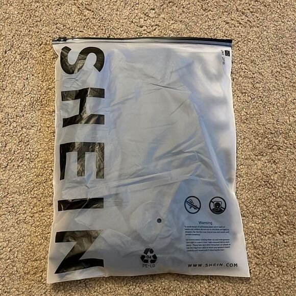 SHEIN Women’s Frilled Neck Lantern Sleeve Blouse Top. Size Large. NWT - Picture 10 of 14